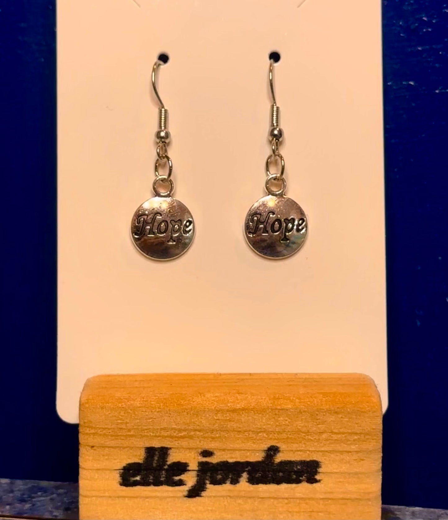 Silver Holiday Word Charm Dangle "Hope"