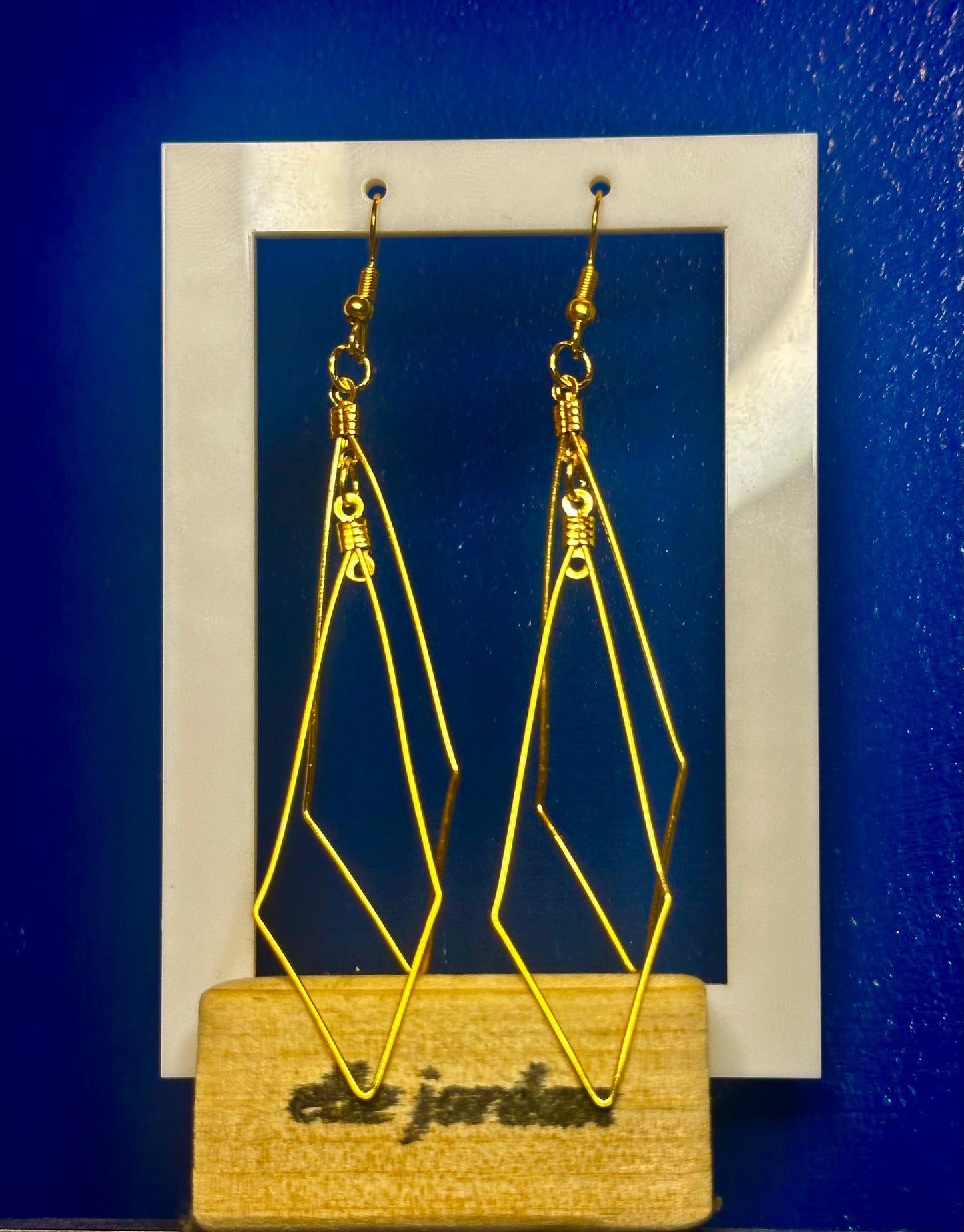 Thin Gold Double-Stacked Diamond Dangle